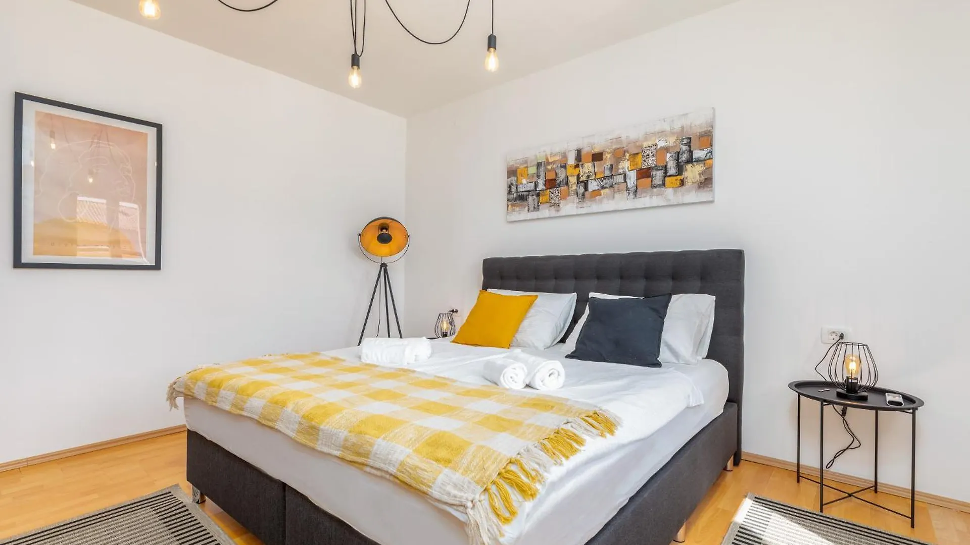 Villa Amia In Pula For 6 People With Jacuzzi & Kids Playground - Pet Friendly